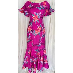 🌹SOLD🌹Vintage 60s/70s Rare Fuchsia Hawaiin Floral Print Maxi Mermaid Dress 6